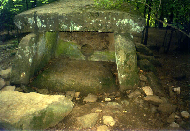 dolmen92.jpg