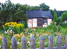 altes_gartenhaus_garten.jpg